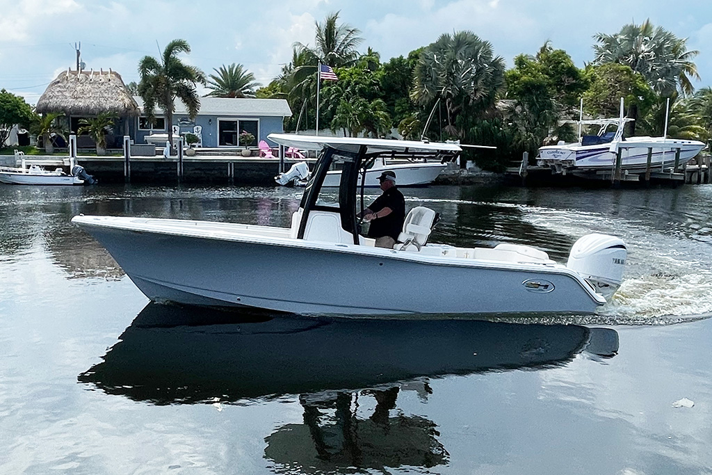 2023 Sea Hunt Ultra 239