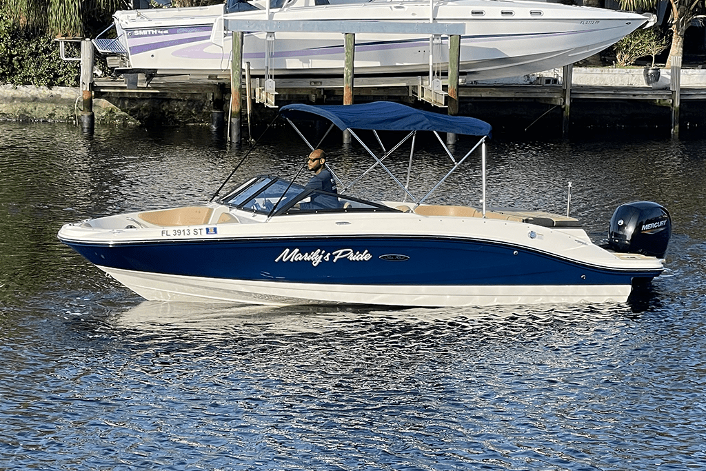 Sea Ray 210 FOR SALE